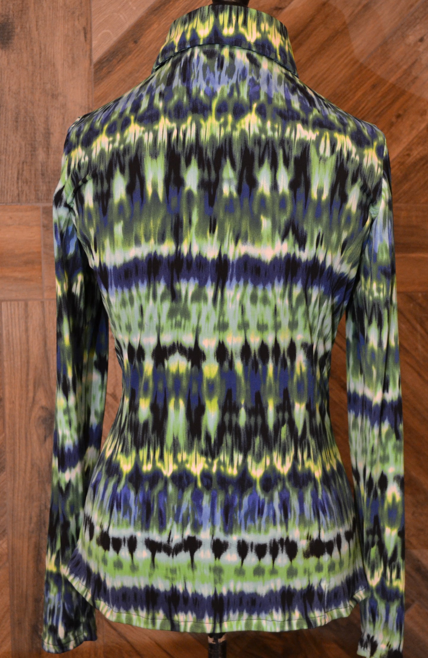 Medium Greens with blue - Show Stoppin'