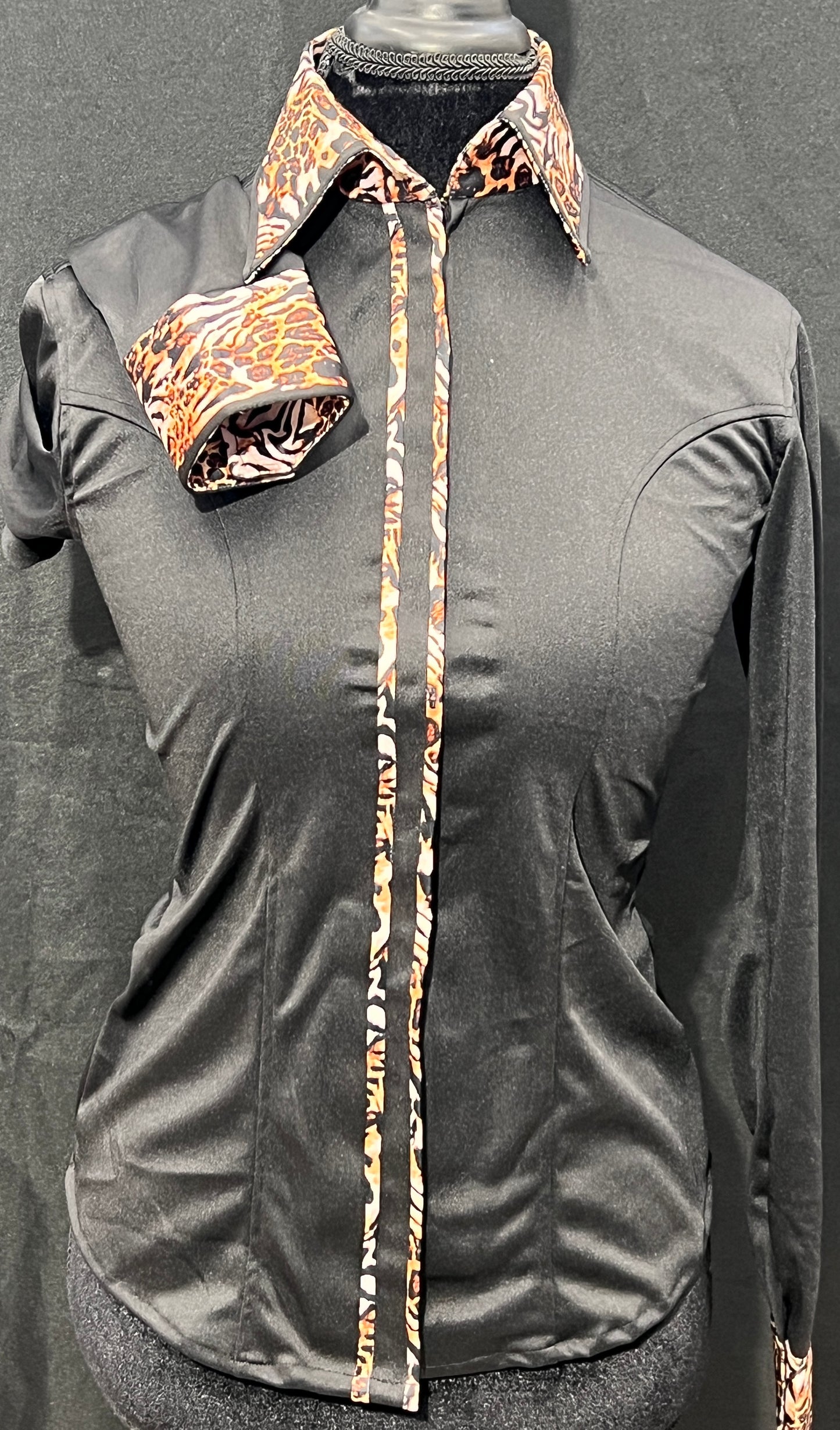 Radiant Accent Black Leopard