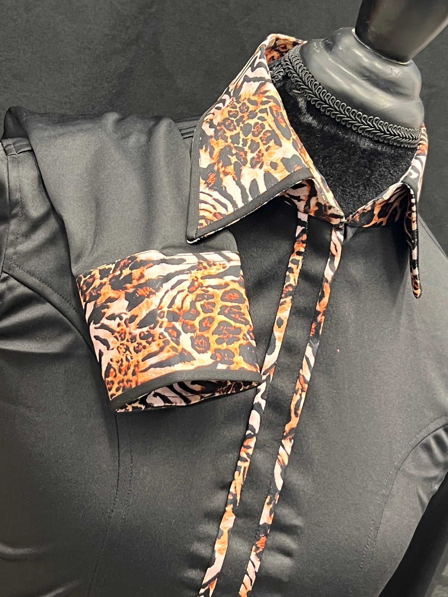 Radiant Accent Black Leopard