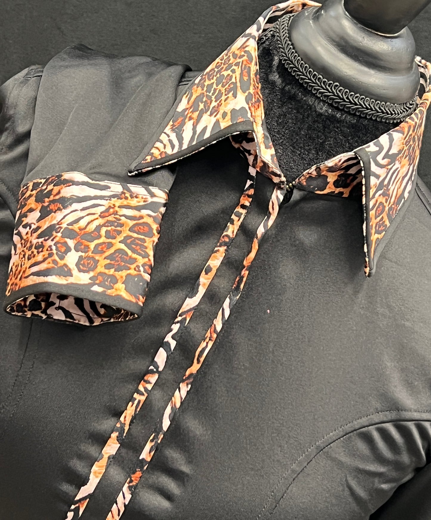 Radiant Accent Black Leopard