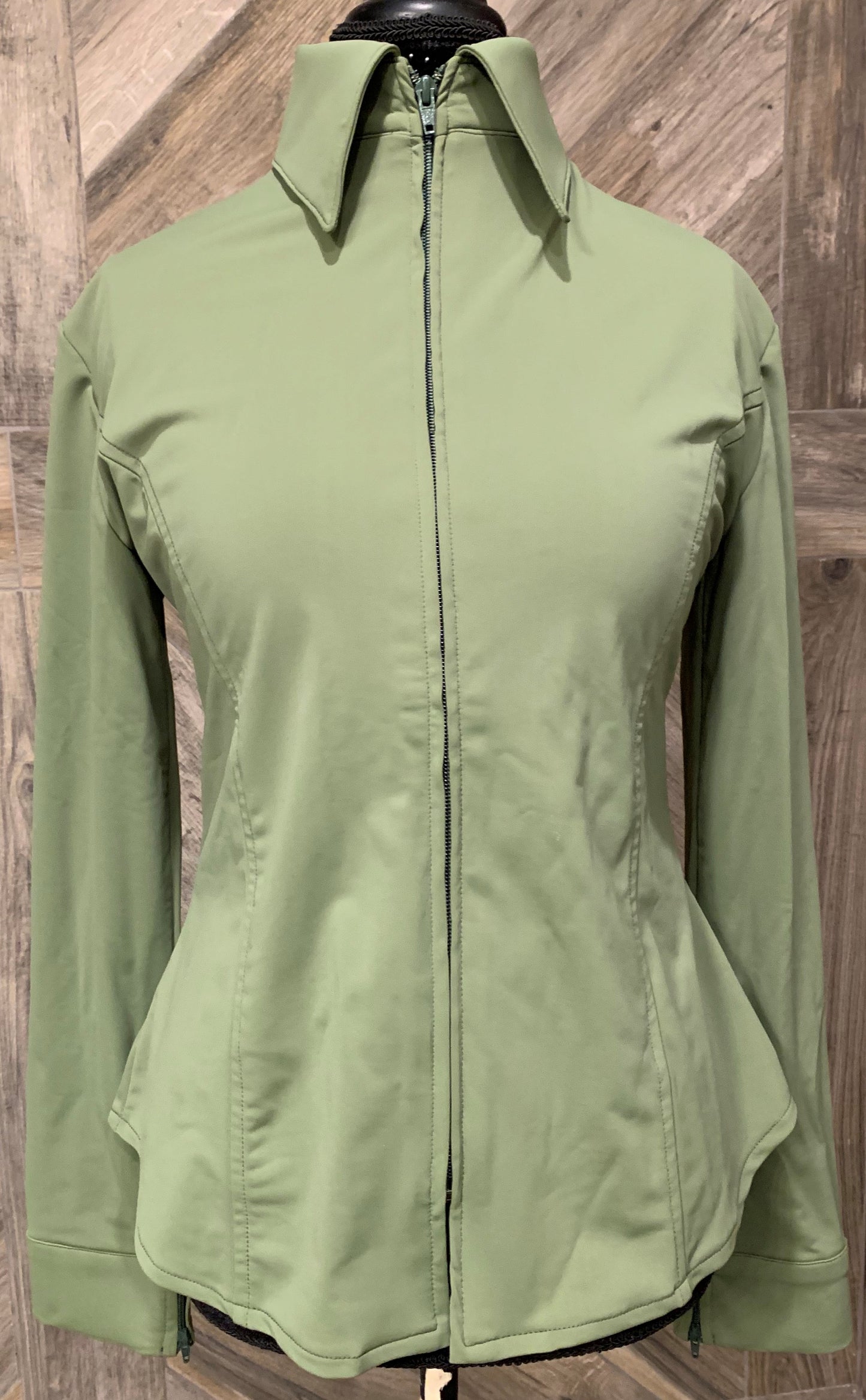 SS Olive Zip Up - Show Stoppin'