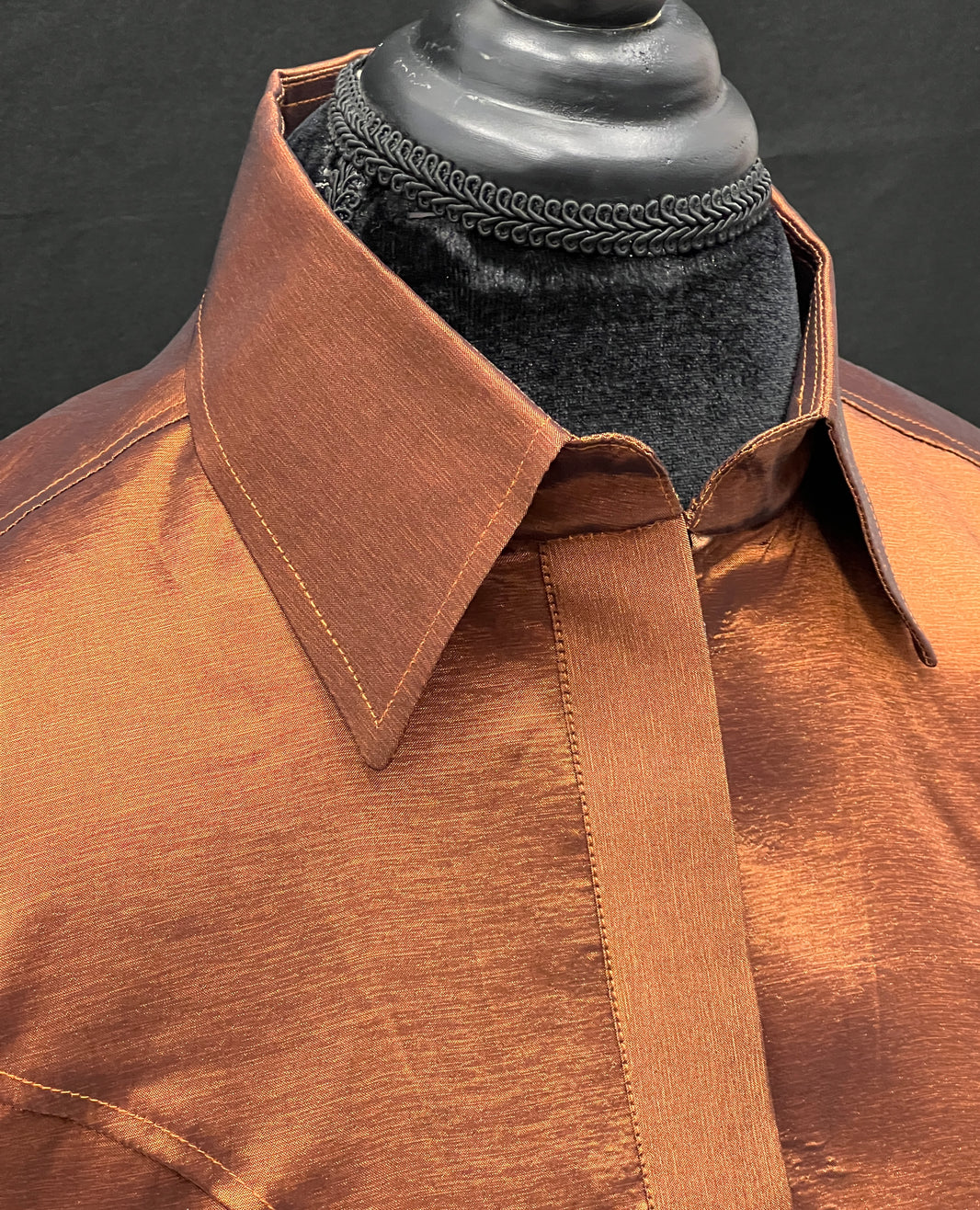 Taffeta Shirt with removable bow